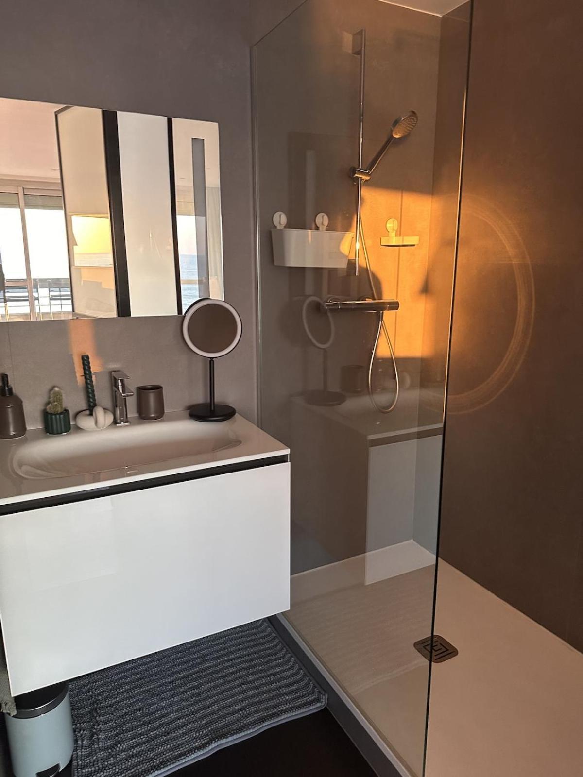 Appartement - High-end - Balcony View - - Comfort -pool Biarritz